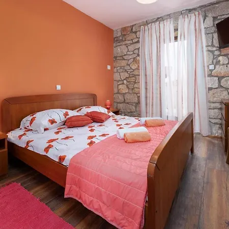 Casa Ana Milena * ポレッチ